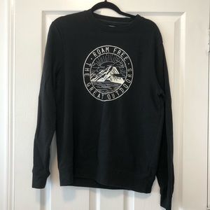 Mountain crew sweatshirt